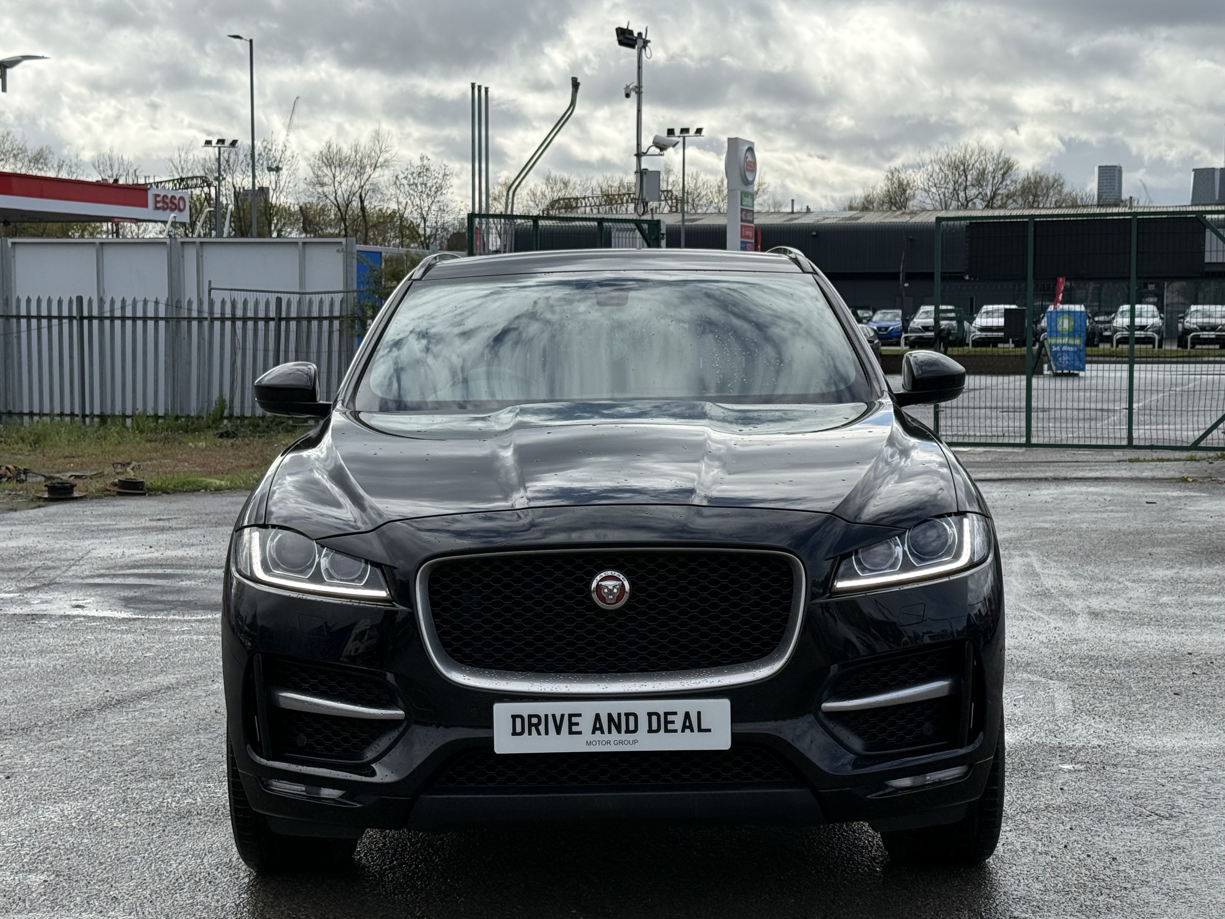 Jaguar F-pace